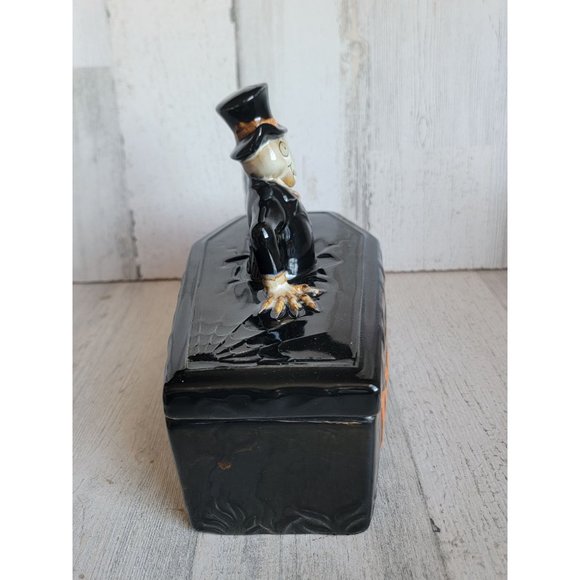 Yankee Candle 2014 covered coffin dig in candy dish - Picture 3 of 10